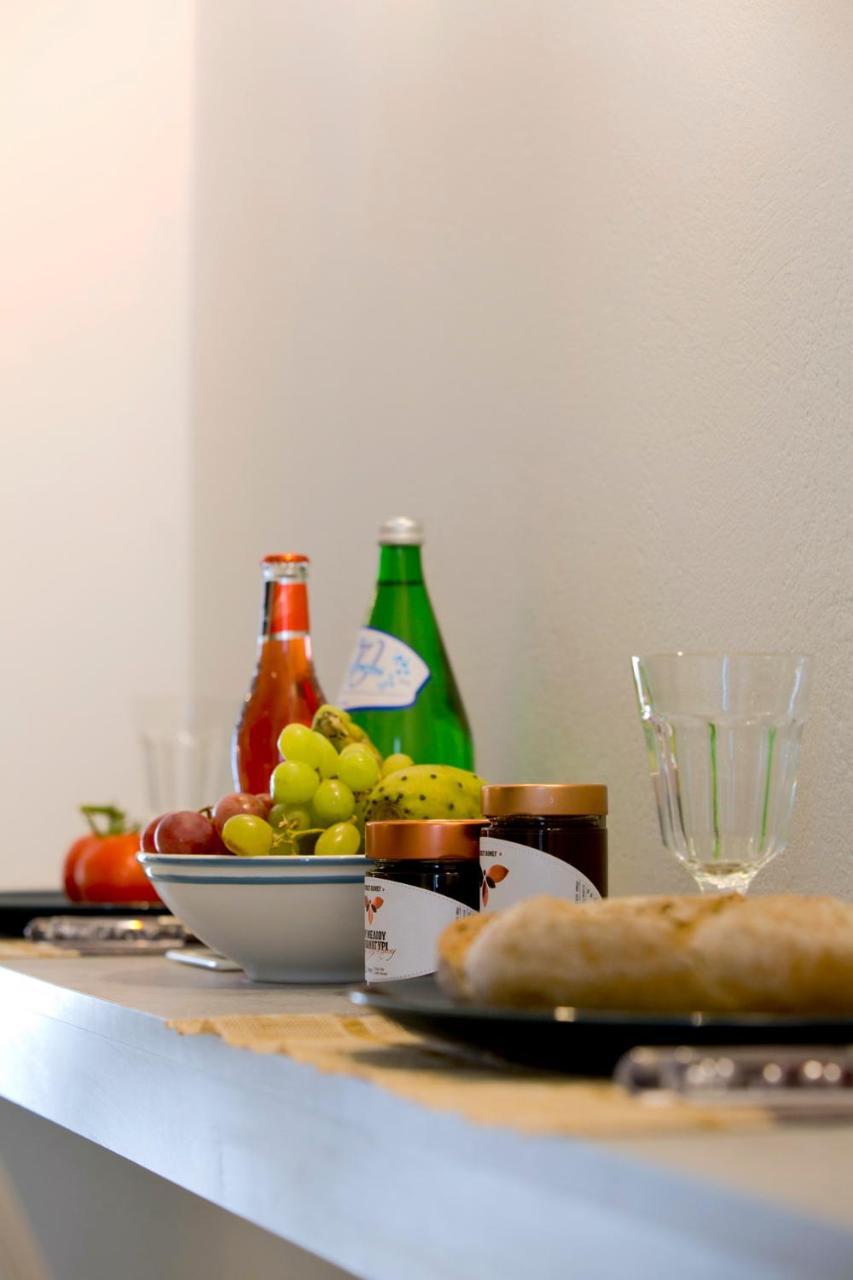 Loc Hospitality Urban Suites Corfu  ภายนอก รูปภาพ
