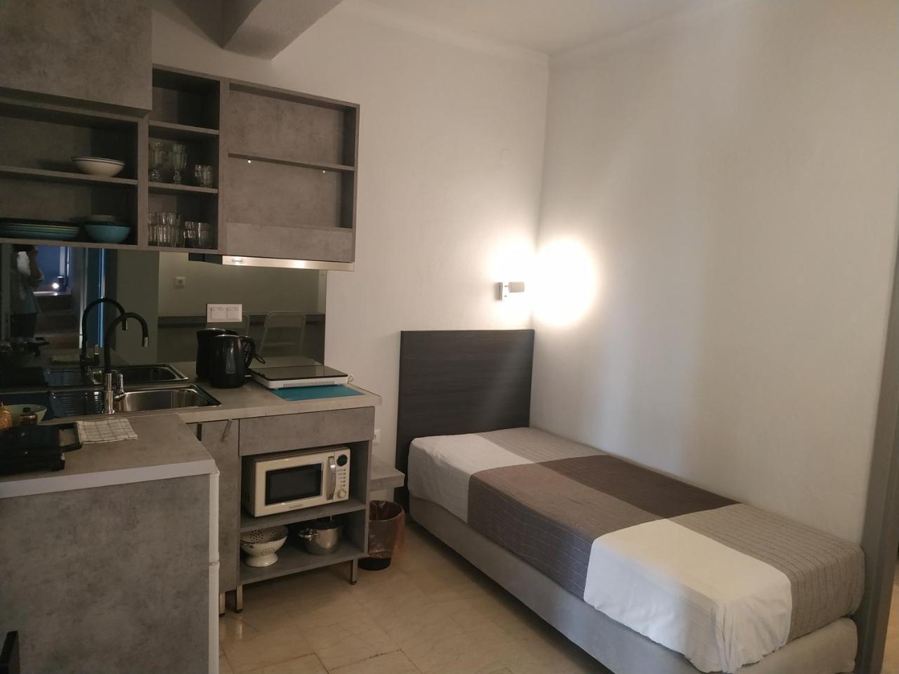 Loc Hospitality Urban Suites Corfu  ภายนอก รูปภาพ