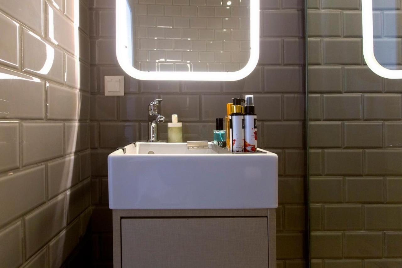 Loc Hospitality Urban Suites Corfu  ภายนอก รูปภาพ
